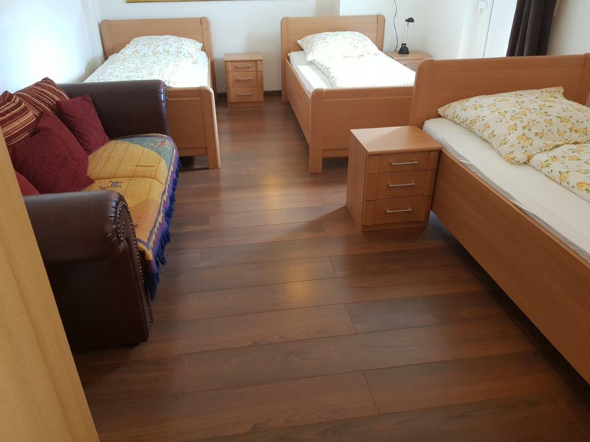 Pension Lindengarten Nuremberg Bagian luar foto