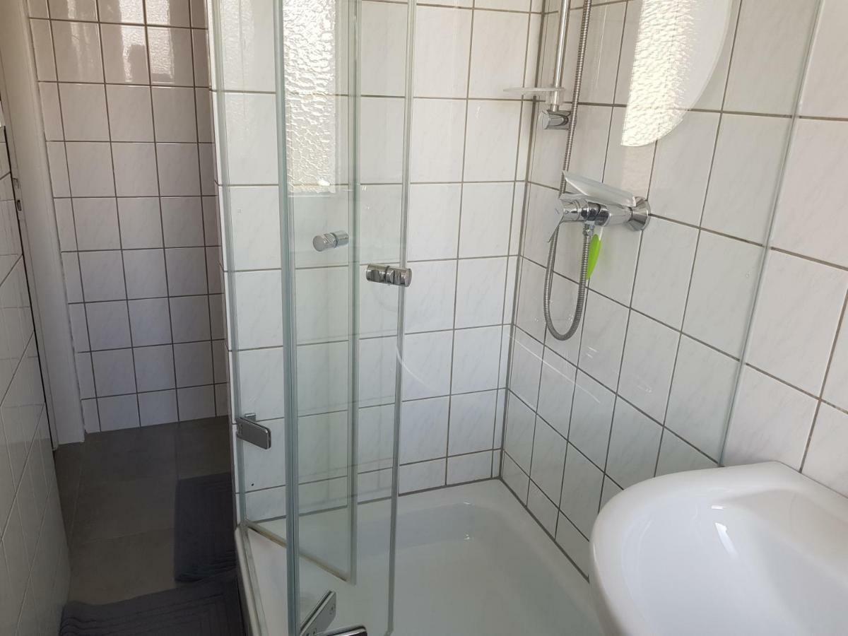 Pension Lindengarten Nuremberg Bagian luar foto