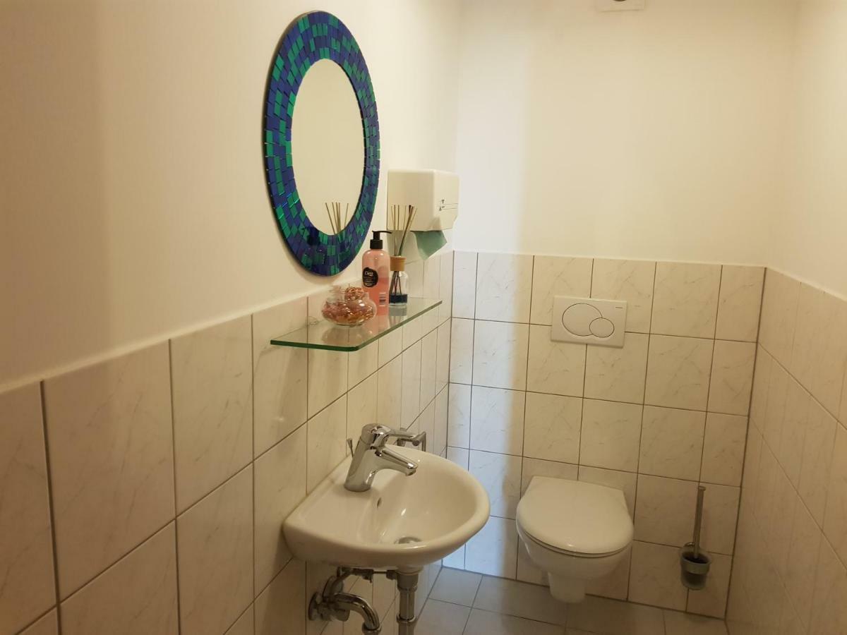 Pension Lindengarten Nuremberg Bagian luar foto